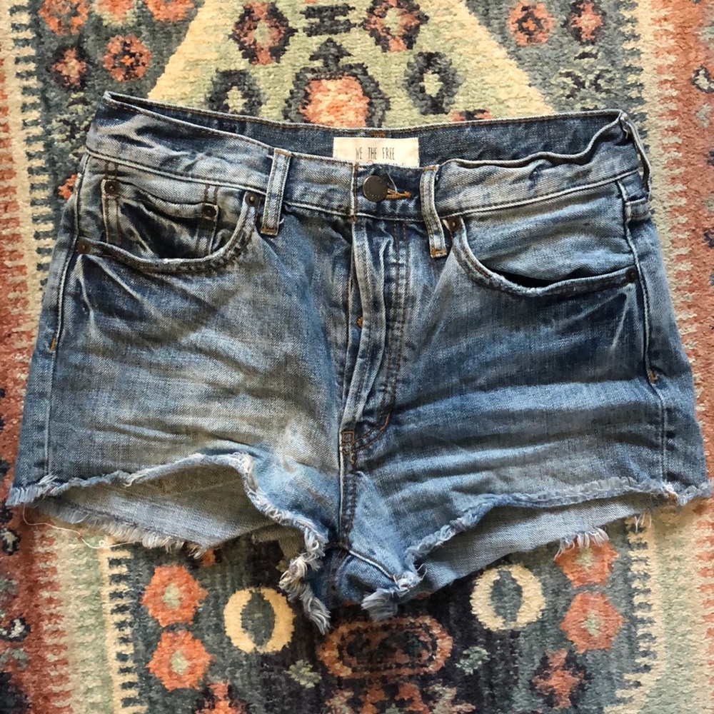 Denim cut off Free People shorts ✨